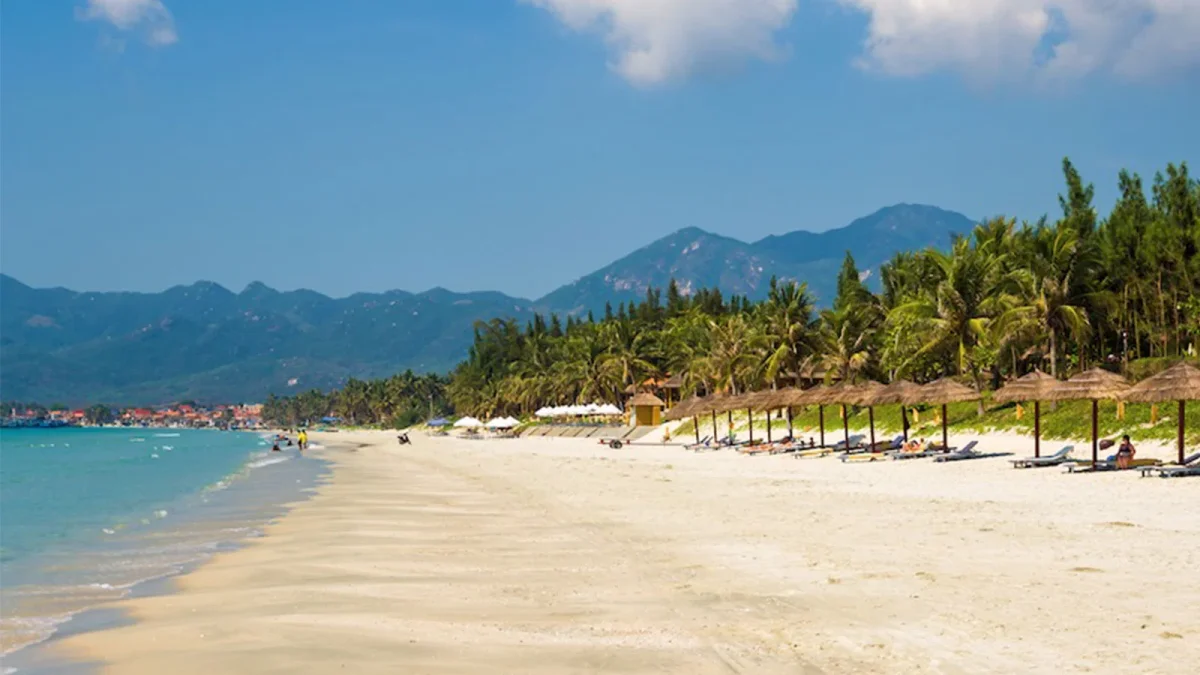 Nha Trang: Top 7 Bãi Biển Đẹp Tháng 3